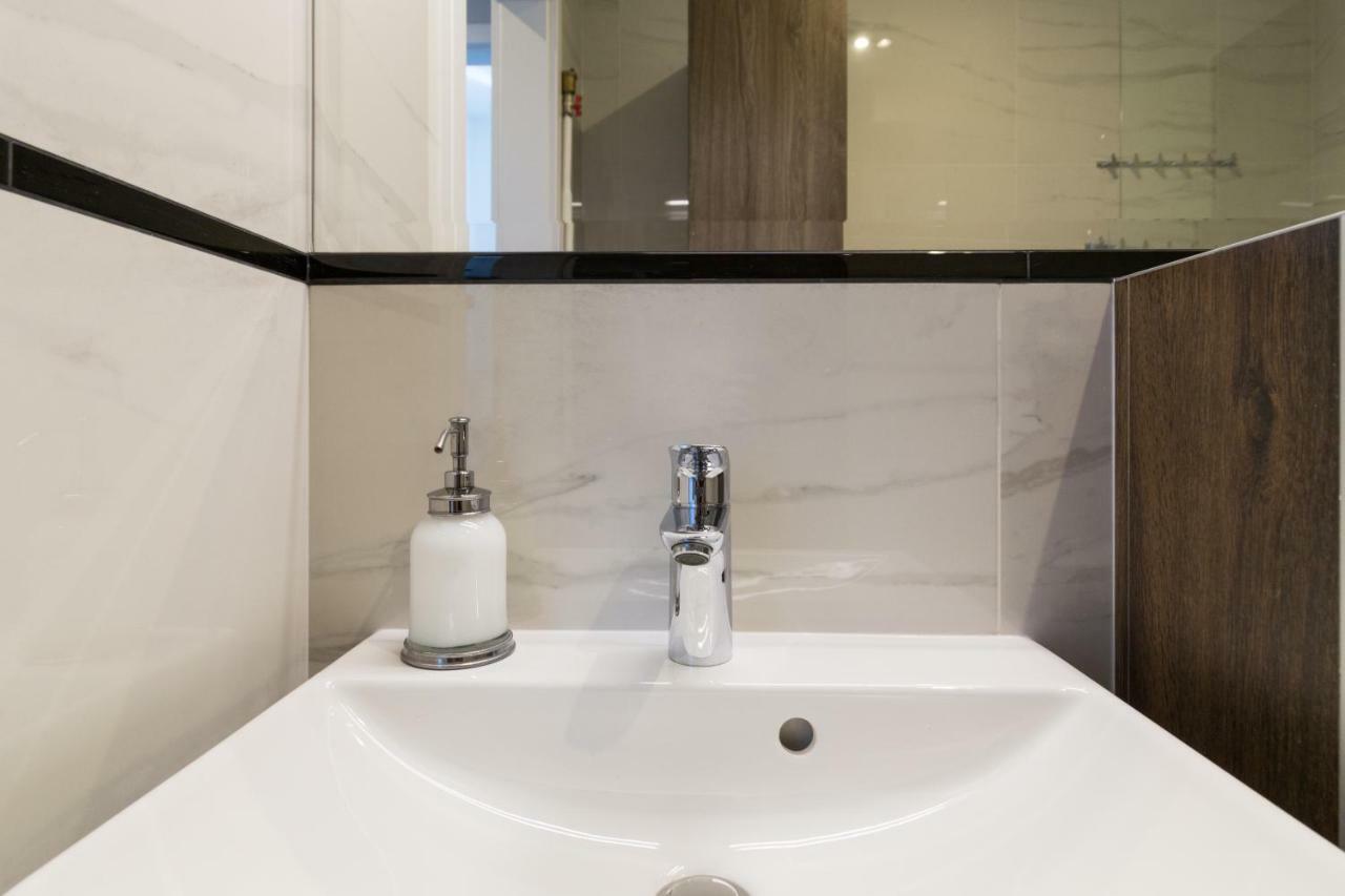 Executive 3 Bedroom Apartament By Your Freedom Варшава Экстерьер фото
